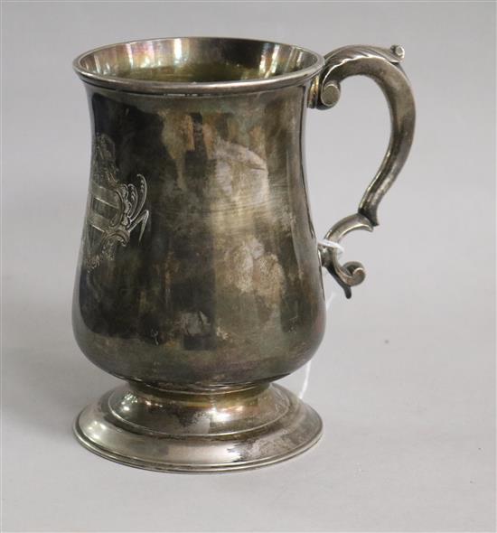 A late George II provincial silver mug, John Langlands I, Newcastle, 1759, 9 oz.